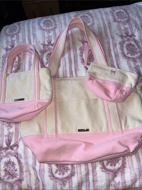 Madden Girl pink bow canvas tote set